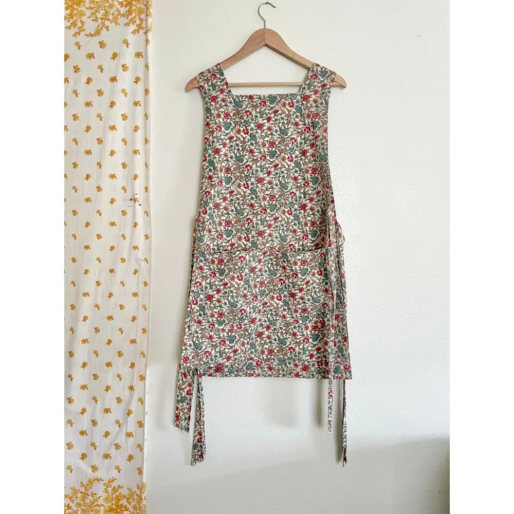 Vintage Handmade Floral Bib Apron Cotton Cottagecore Hostess Apron